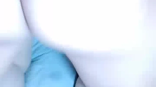 Vivianne Desilva和Violet Gems在热辣的场景中担任阿拉伯少女导师