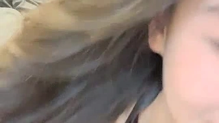 叛逆女巫露脸镜前反差颜值母狗，想让我插尿她!